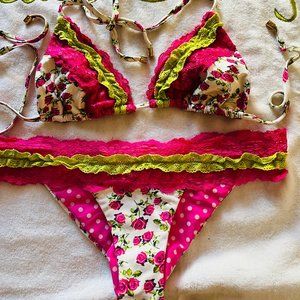 Beach Bunny Bikini Set